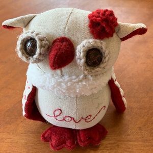 Love Owl- cream and red  4x 6